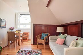 Central, Comfy And Light-Filled Apt, By Timecooler