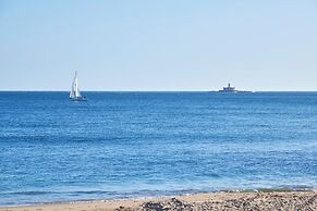 Infinite Ocean View W Free Parking, By Timecooler