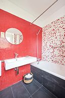 Sunny Renovated Apt With Ac, By Timecooler