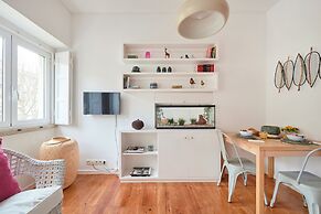Sunny Renovated Apt With Ac, By Timecooler