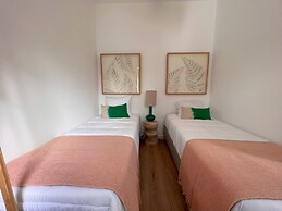 Central Beach Villa W Heated Pool, By Timecooler