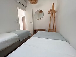 Central Beach Villa W Heated Pool, By Timecooler