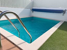 Central Beach Villa W Heated Pool, By Timecooler