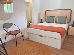 Central Beach Villa W Heated Pool, By Timecooler