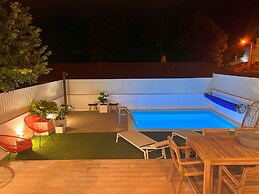 Central Beach Villa W Heated Pool, By Timecooler