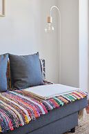 Central & Sunny 2Br Apt Near Beach, By Timecooler