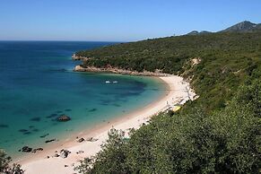 Central & Sunny 2Br Apt Near Beach, By Timecooler