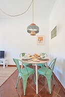 Central & Sunny 2Br Apt Near Beach, By Timecooler