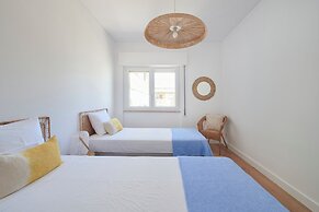 Sunset Bay View Renovated Apt, By Timecooler
