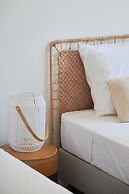 Sunset Bay View Renovated Apt, By Timecooler