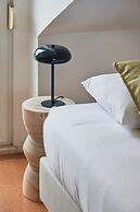 Bright Apt W Balcony, Ac, Parking, By Timecooler