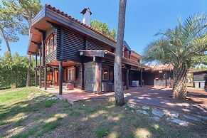 Beach & Golf Retreat W Amazing Pool, By Timecooler