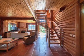 Beach & Golf Retreat W Amazing Pool, By Timecooler