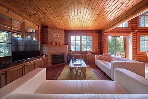 Beach & Golf Retreat W Amazing Pool, By Timecooler