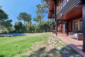 Beach & Golf Retreat W Amazing Pool, By Timecooler