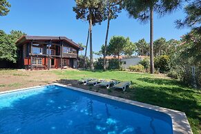 Beach & Golf Retreat W Amazing Pool, By Timecooler