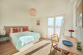 Seaview & Sunset Balcony Charm, By Timecooler