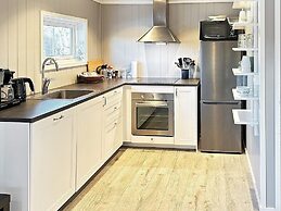 6 Person Holiday Home in Hornnes