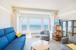 Attractive Apartment on the 7th Floor