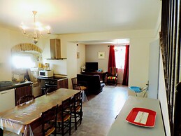 Authentic Stone Mas Retreat