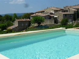 Authentic Stone Mas Retreat