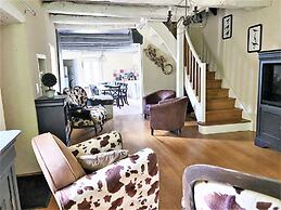 Charming 1930s Home in Altillac