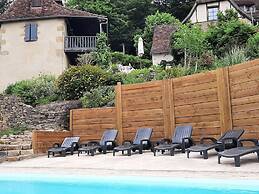 Charming 1930s Home in Altillac