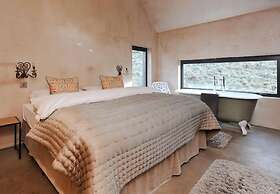 6-bed, Sleeps 16, Pets Allowed, Hot Tub