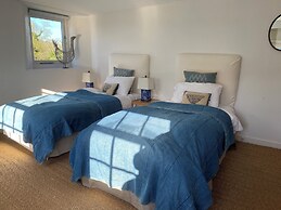 6-bed, Sleeps 16, Pets Allowed, Hot Tub