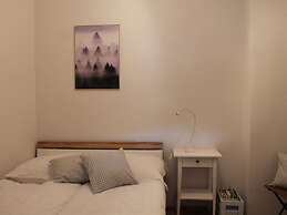 Holiday Apartment Small Building