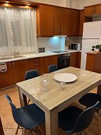 Olive Gem 2-bed Apt Sleeps 4 With Fireplace