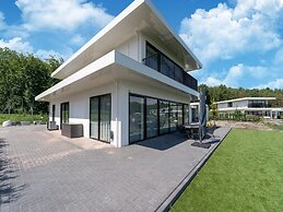 Villa in Zeewolde With Garden