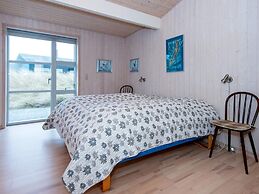 5 Star Holiday Home in Henne