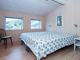 5 Star Holiday Home in Henne