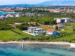 Villa Karlo