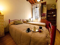 Lucca Central Garden Cottage
