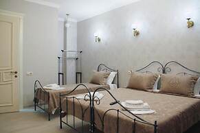 Hotel Crystall