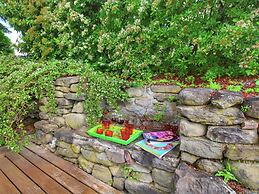Farmhouse in Cortona With Pool