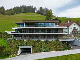 Studio With Balcony on the ski Slopes