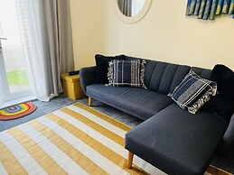 Beautiful 2 - Bed Apartment in Aylesbury