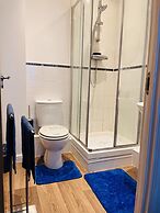 Beautiful 2 - Bed Apartment in Aylesbury