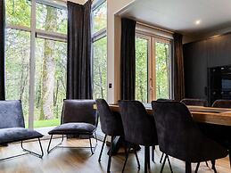 Elegant Country Chalet in Guelders