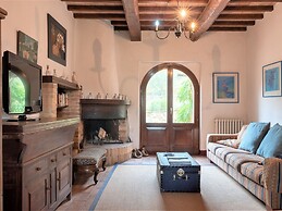 Villa in Umbria With Private Saltwater Pool