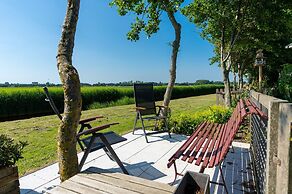 Detached Chalet With a Panoramic View!