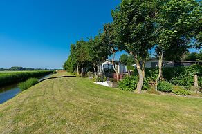 Detached Chalet With a Panoramic View!