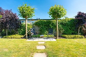Detached Chalet With a Panoramic View!
