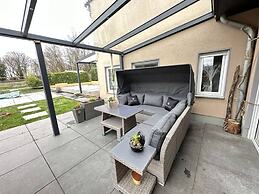 Milan Modern Retreat
