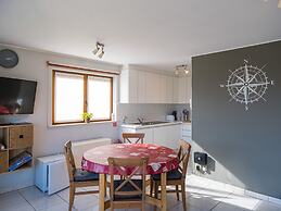 Apartment Overlooking the Green Surroundings