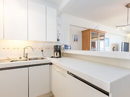 Apartment With 2 Bedrooms and sea View