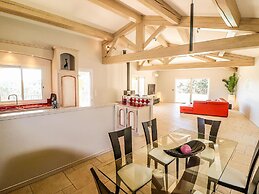 Luxury Property With Private Pool